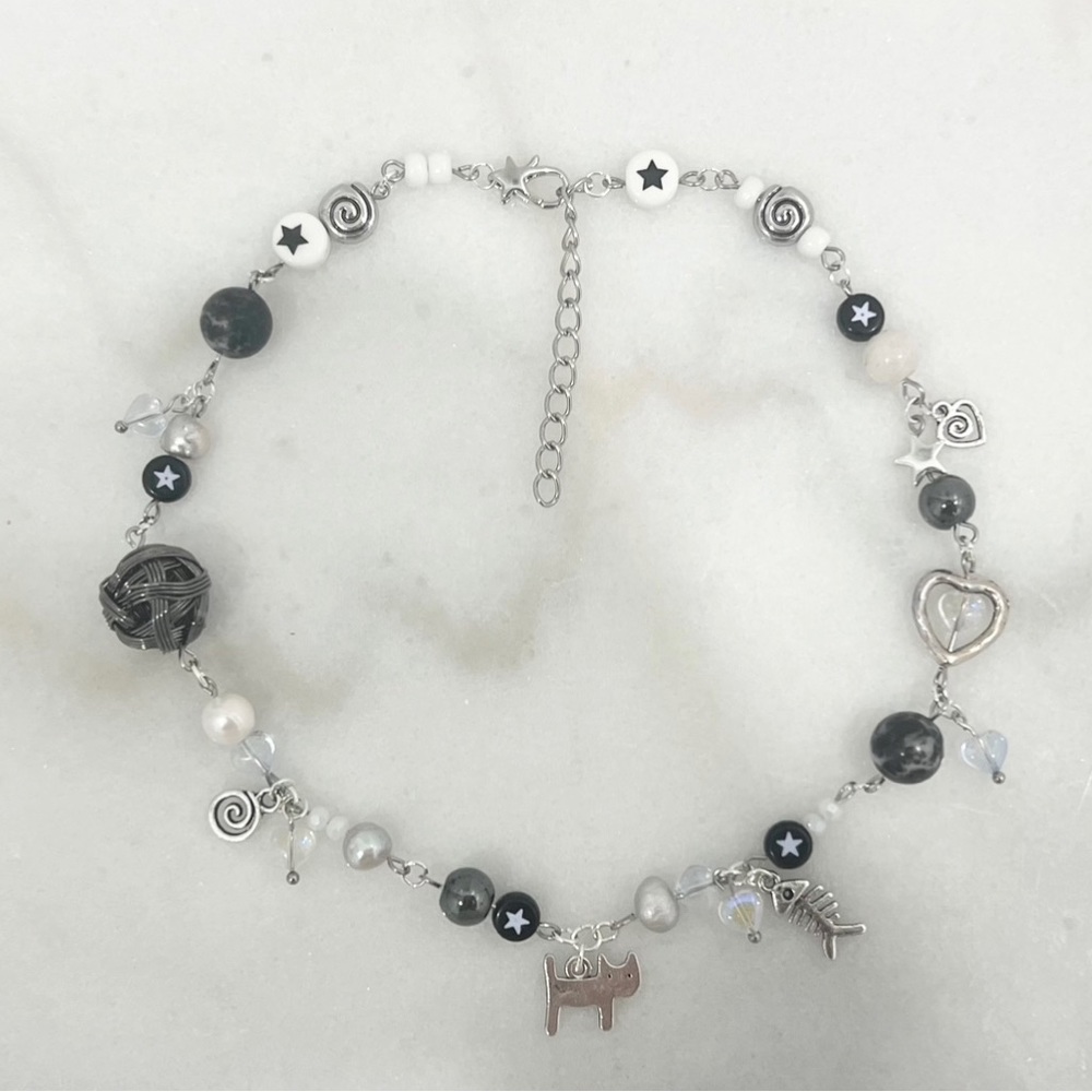 cute y2k cyber grunge kitty cat handmade bead silver acubi star swirl necklace